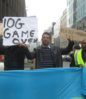 Mohamed Alhoumekani manifestant à Bruxelles contre le régime dicatorial de Guelleh